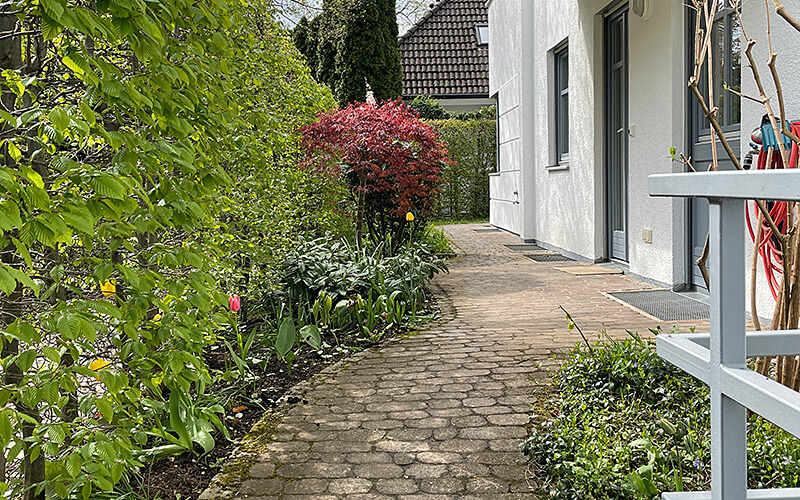 Verkauf Immobilie Wohnung München Nymphenburger Schlosspark: Garten Ostseite. @Ulrike Küpper